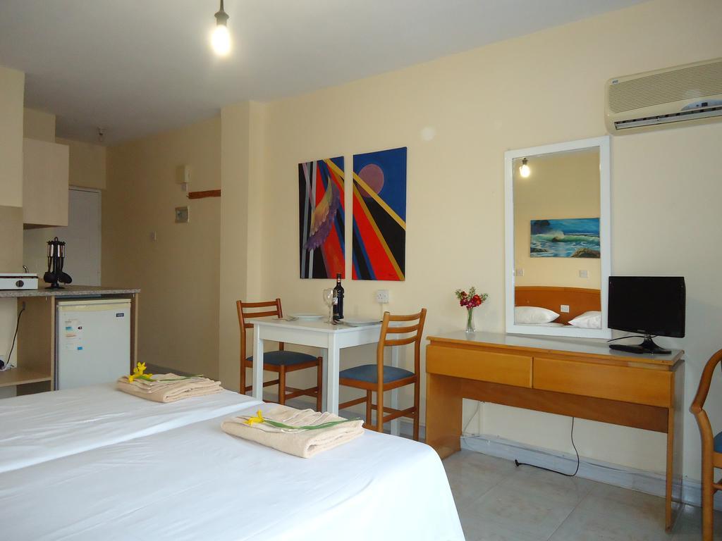 Marisa Hotel Apartments Ayia Napa Exteriör bild