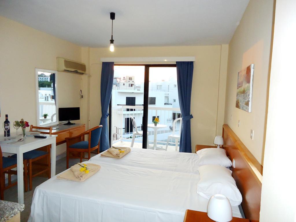 Marisa Hotel Apartments Ayia Napa Rum bild