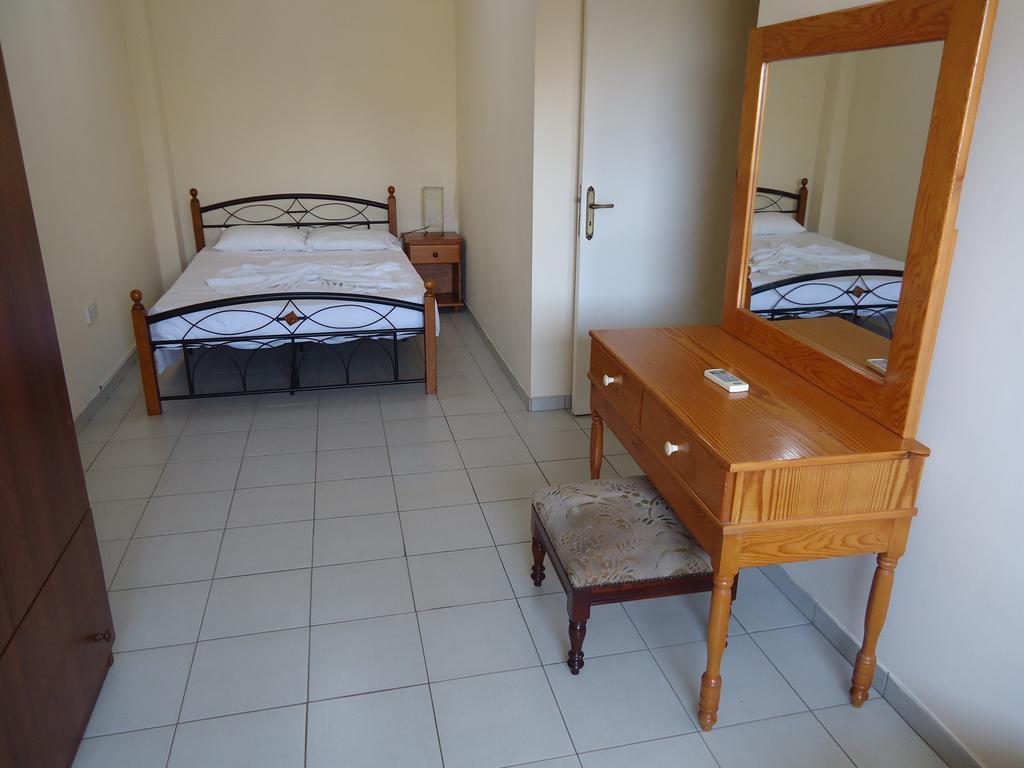 Marisa Hotel Apartments Ayia Napa Exteriör bild